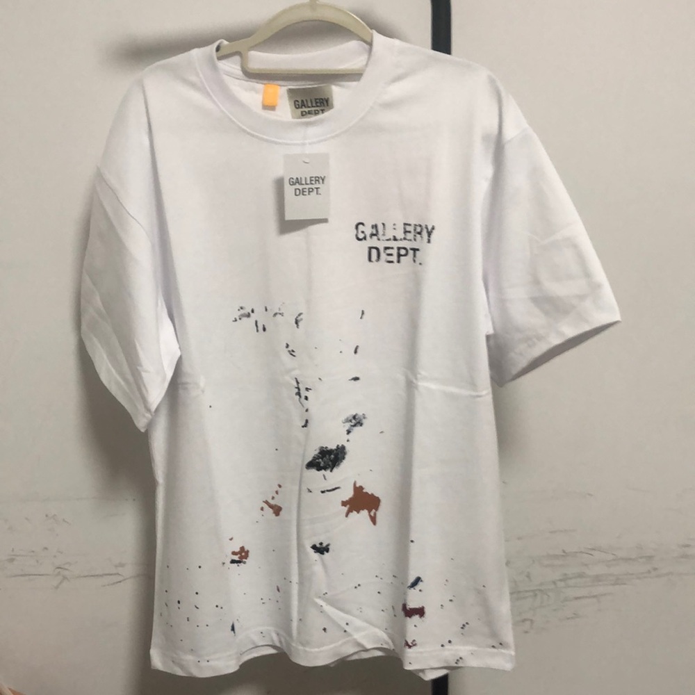 🤍NWT Unisex Gallery Dept White Shirt